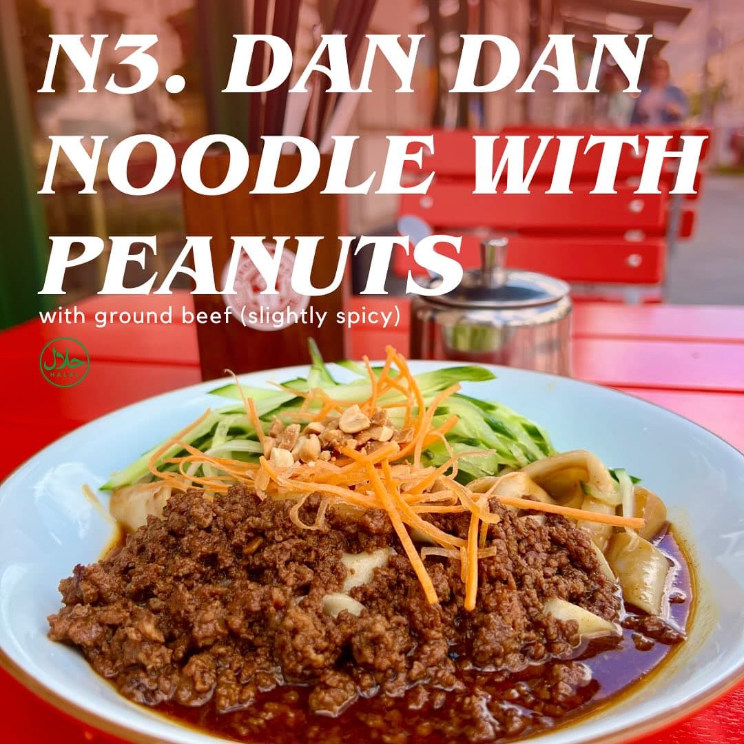 N3. Dan Dan Nudeln mit Erdnüssen und Rinderhack